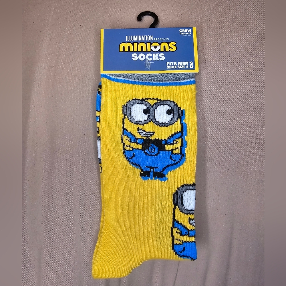 Minions Unisex Adult socks NEW